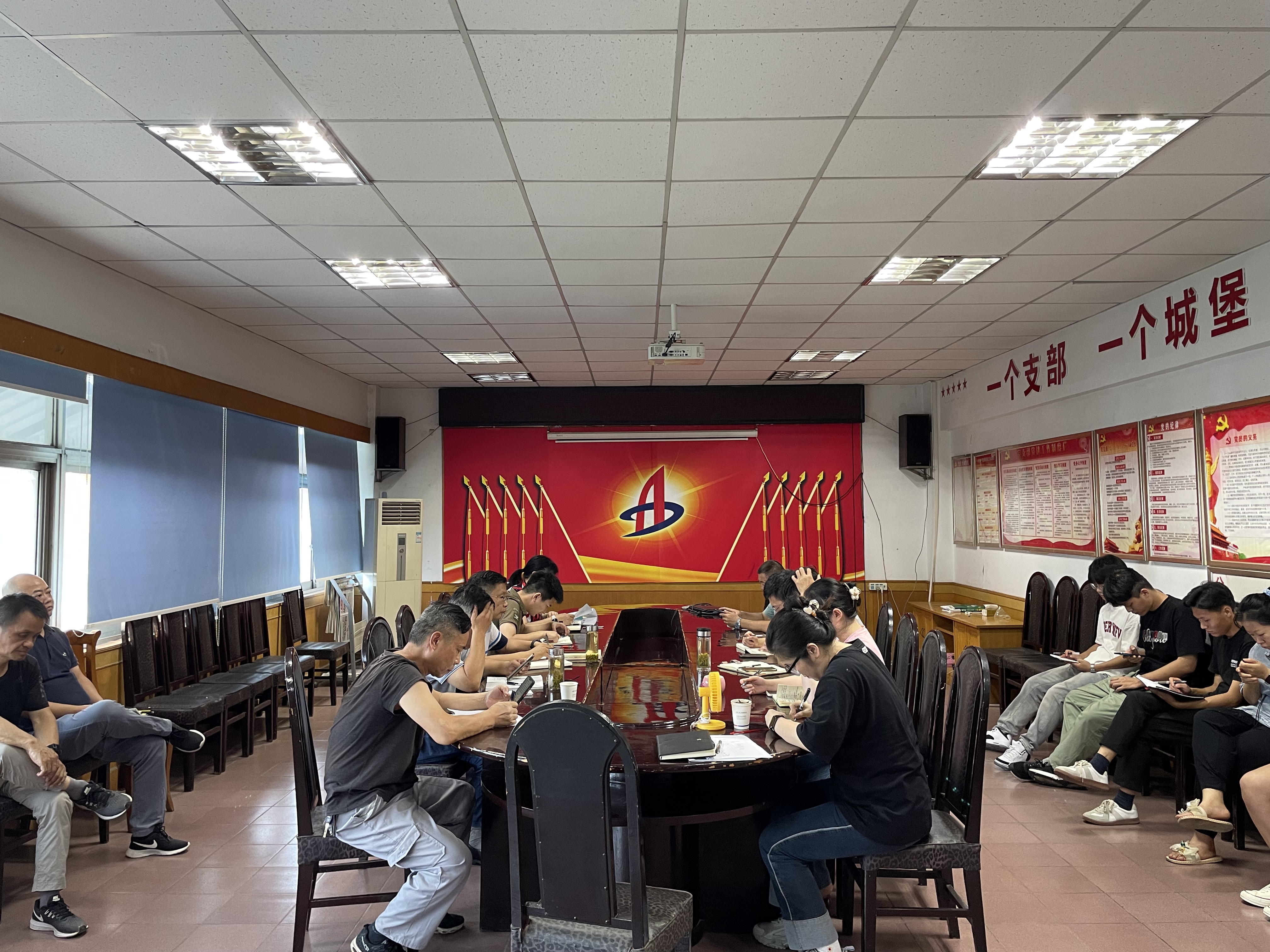 三建科技大讨论会议照片.jpg 三建科技大讨论会议照片.jpg