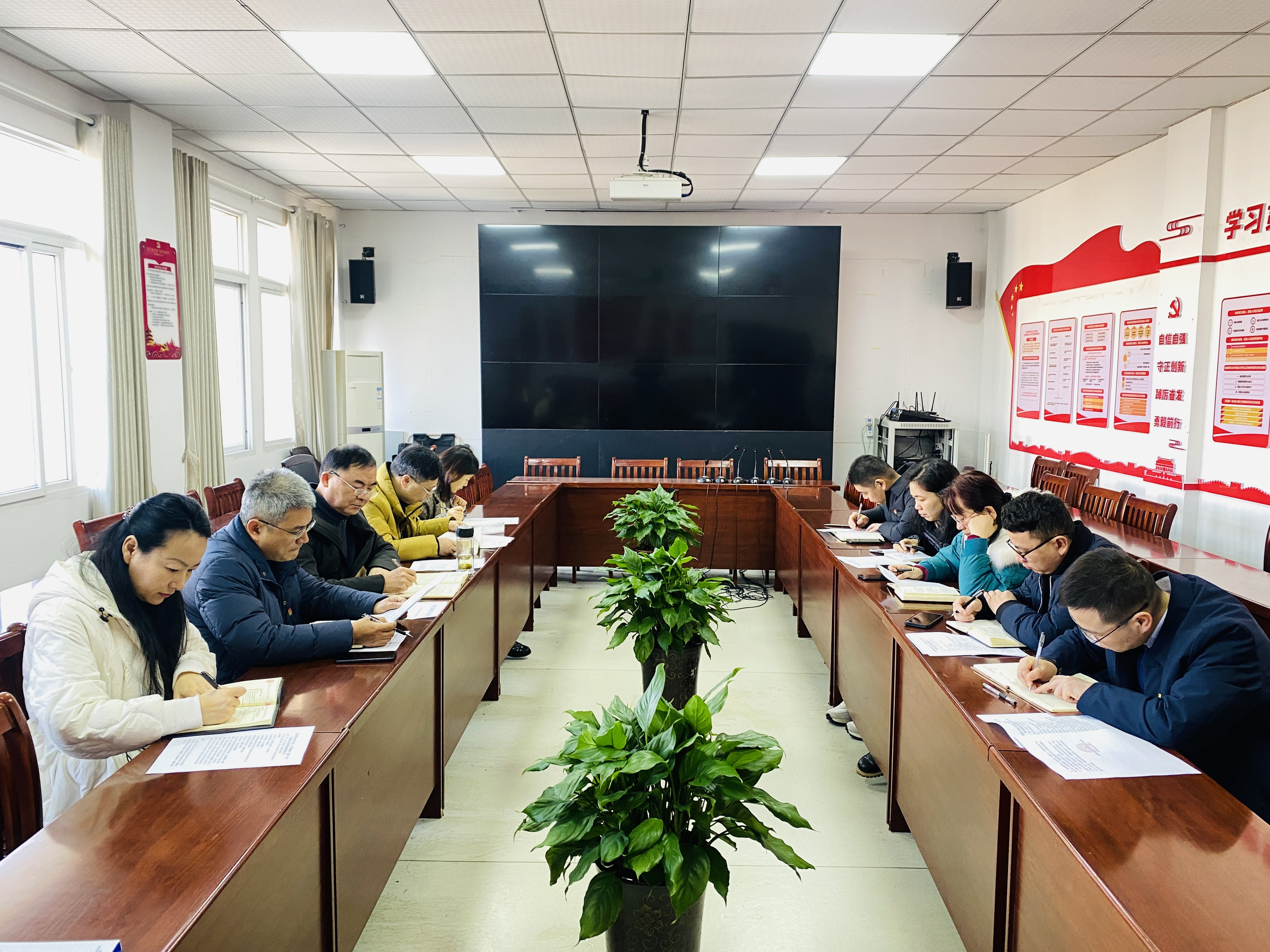 E2F9D05C8F5E271627928B6703DF35AE.png E2F9D05C8F5E271627928B6703DF35AE.png