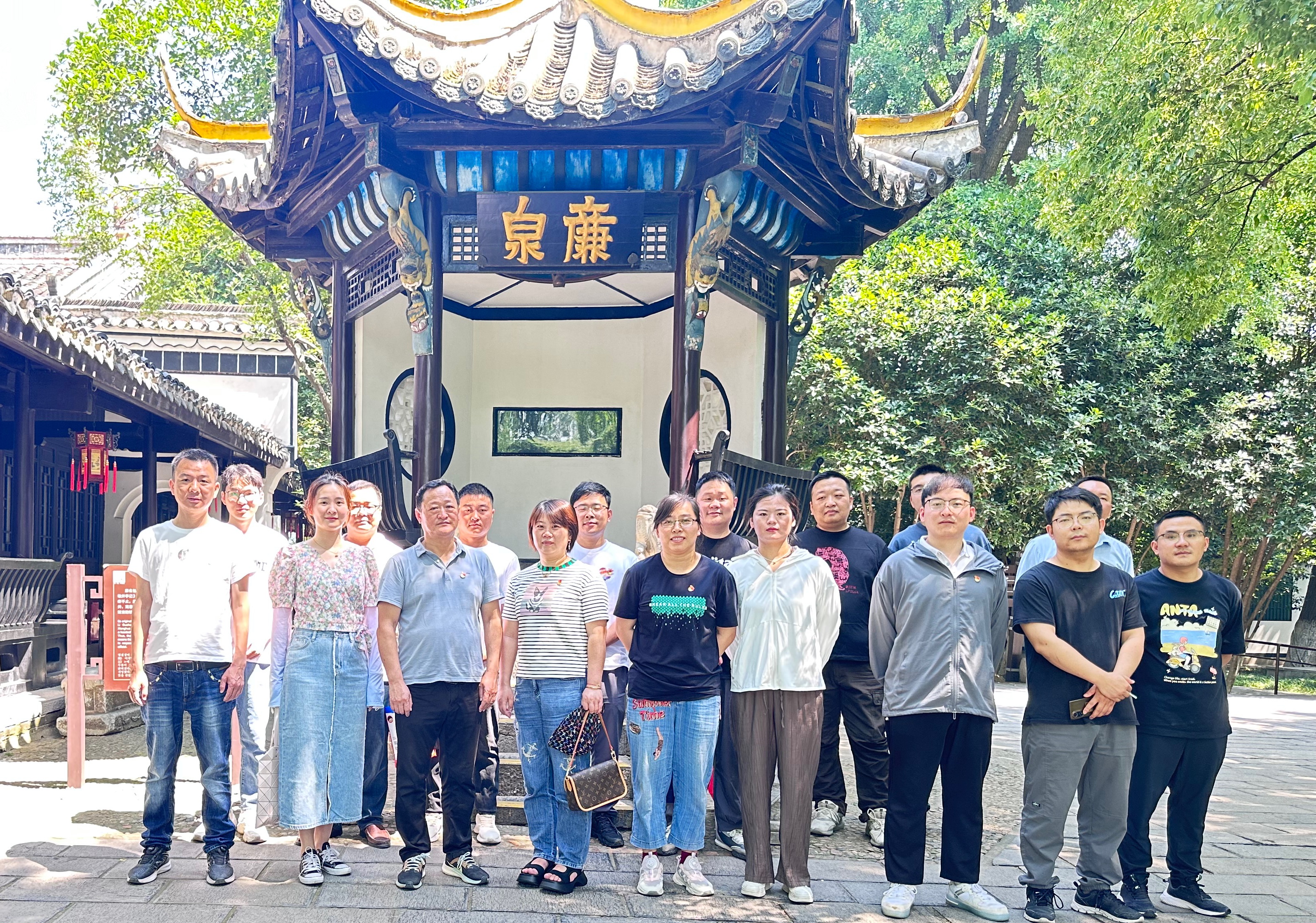 b81118448eeffb5e31a9d36b3f3d501c_21a91f20eabd4ead4b3059b340cc882c.jpg b81118448eeffb5e31a9d36b3f3d501c_21a91f20eabd4ead4b3059b340cc882c.jpg