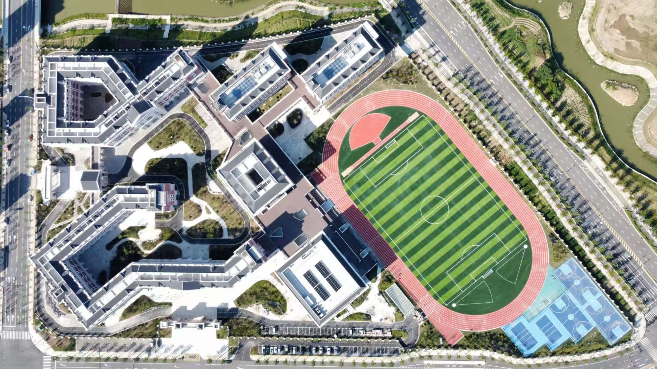 图片2.jpg 图片2.jpg