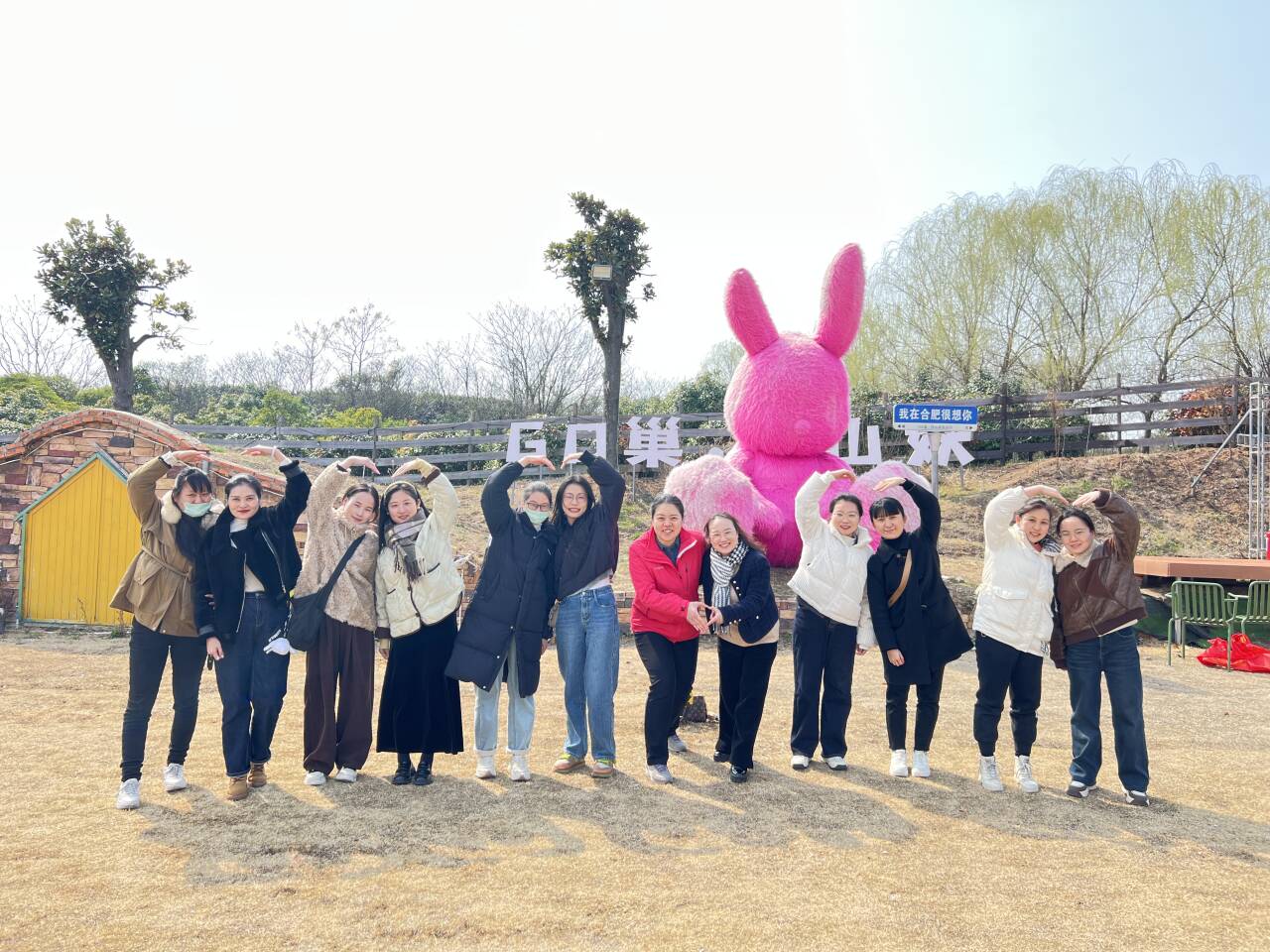 六公司.jpg 六公司.jpg